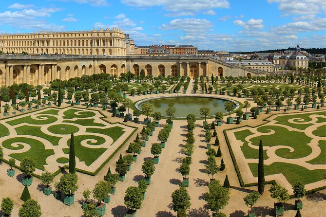 Palace of Versailles Entry ticket with Musical Gardens & Estate - Palace of Versailles: State Apartments and the Hall of Mirrors Route