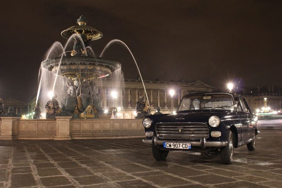 Paris: 1.5-Hour Vintage Car Night Tour - Marais and Latin Quarter: seeing neighborhoods from the inside
