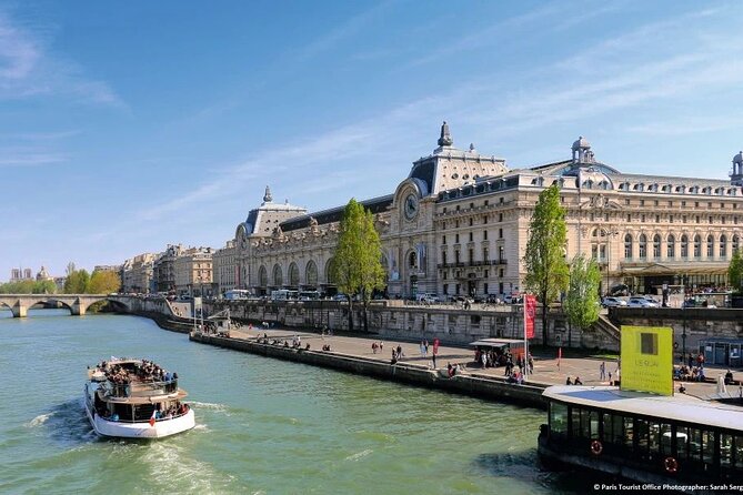 Paris 1 Hour Seine River Cruise Tour and Optional Macaron Tasting - Price and Value: How $14 Works When the Boat Is Packed