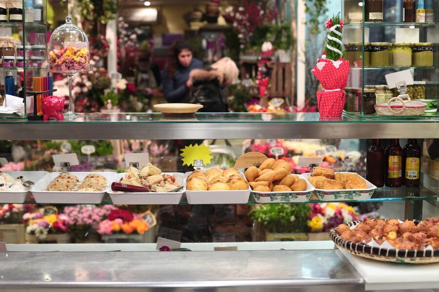 Paris: 2-Hour Aligre Market Walking Food Tour & Tasting - Seasonal Comfort: Hot Chocolate or Hot Wine vs Summer Aperitif