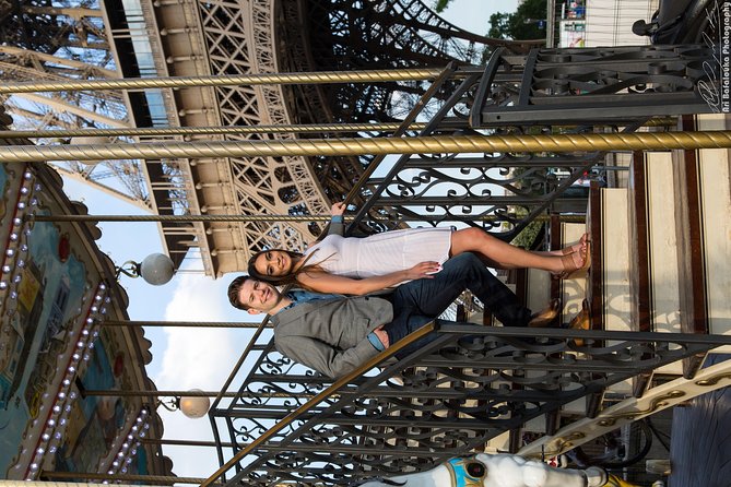 Paris 2-Hour Eiffel Tower Walking Tour with Professional Photo Shoot - Photo Delivery: What You Get Same Day and What You’ll Have Later