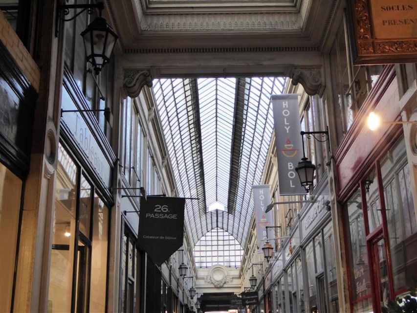 Paris: 2-Hour Passages Private City Tour in German - Key highlights you’ll notice right away