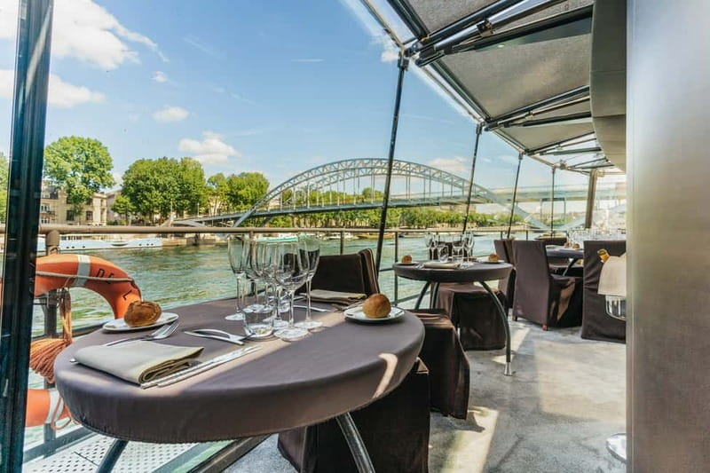 Paris: 2-Hour River Seine Lunch Cruise with 3-course-menu - Key things that make this cruise worth it