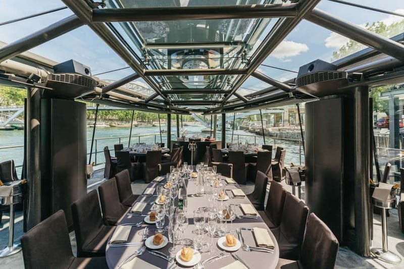 Paris: 2-Hour River Seine Lunch Cruise with 3-course-menu - How the service feels on board: attentive, friendly, and responsive