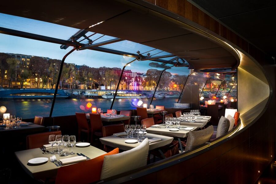 Paris: 3-Course-Dinner Cruise with Wine on the Seine River - Who should book this cruise, and who should skip it?