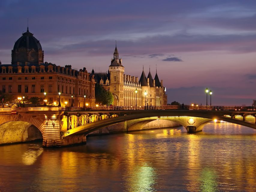 Paris: 3-Course-Dinner Cruise with Wine on the Seine River - Getting on board at the Eiffel Tower pier (and snagging good views)