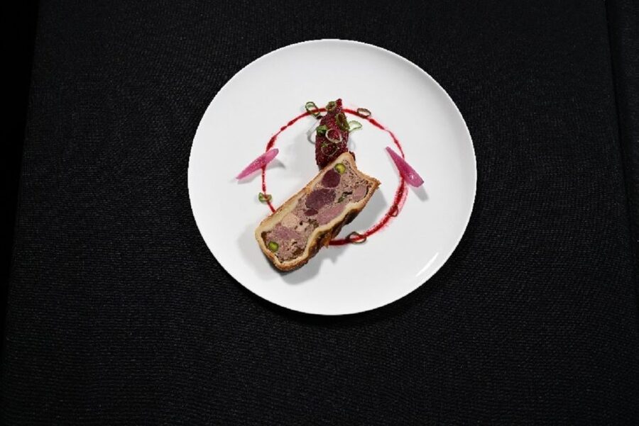 Paris: 3-Course Dinner & Show at Paradis Latin Cabaret - Should You Book Paradis Latin With Dinner?