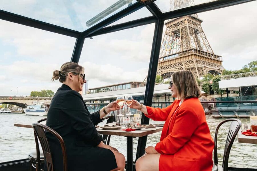 Paris : 3-Course Gourmet Dinner Cruise on Seine River - What you’ll eat: real 3-course choices (with set menus by departure)