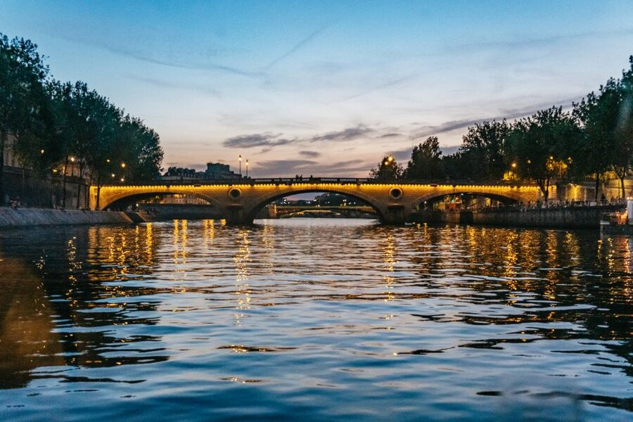 Paris : 3-Course Gourmet Dinner Cruise on Seine River - Who should book (and who might want a backup plan)