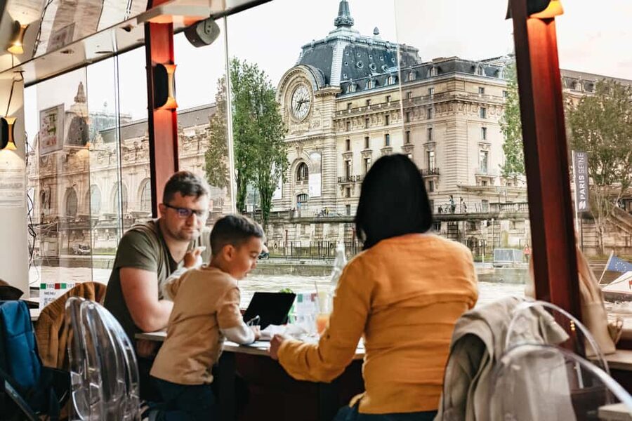 Paris: 3-Course Italian Meal Seine Cruise - The timing that affects your views: 11:45 boarding, 12:15 departure, return 2:15