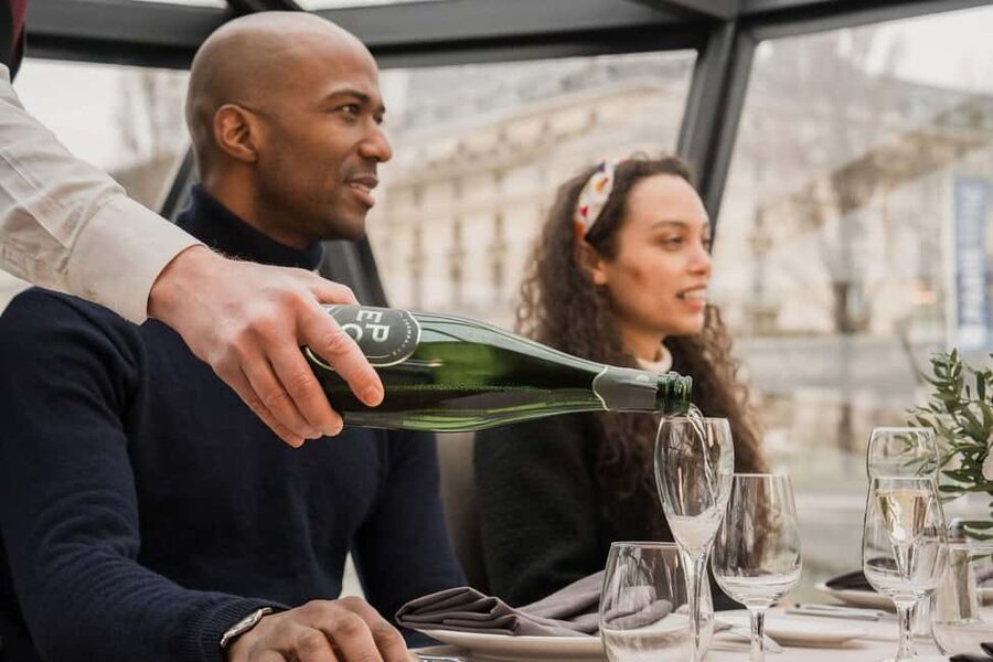 Paris: 4-Course Dinner Cruise on Seine River with Live Music - Wine and Champagne: Included Drinks and What You Should Expect