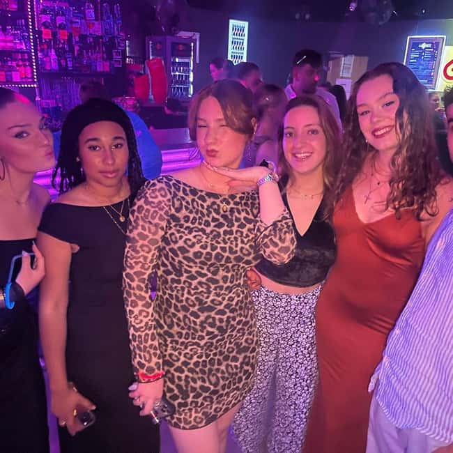 Paris After Dark: Speakeasy, Cocktails, Local Bars & Clubs - Meeting Le Jip’s on Rue Saint-Denis and getting your bearings