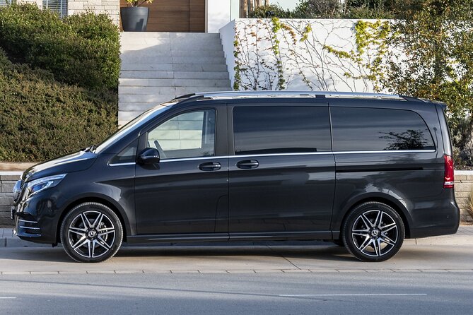 Paris Airport Transfer: Paris to Paris Airport CDG by Luxury Van - Key things to know