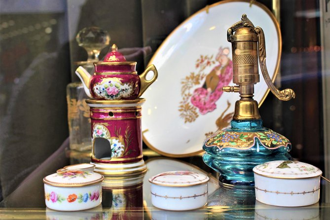 Paris Antiques Market Insider's Tour in Extra-Small Group - Entering Marché aux Puces from Porte de Clignancourt
