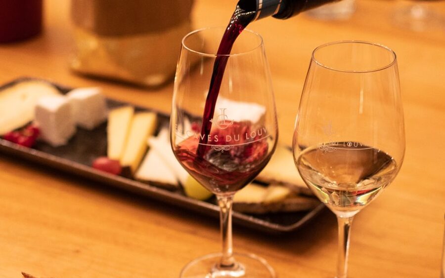 Paris: Apéro Wine and Cheese Tasting Experience - What happens during the one-hour guided cellar visit