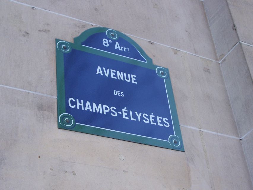 Paris: Arc de Triomphe Entry and Walking Tour - Starting at Place Clemenceau: getting oriented fast