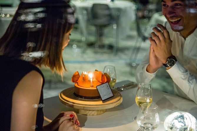 Paris at the First Lodges - Ducasse sur Seine dinner cruise - The dinner: 4 vs 5 courses, and what to watch for