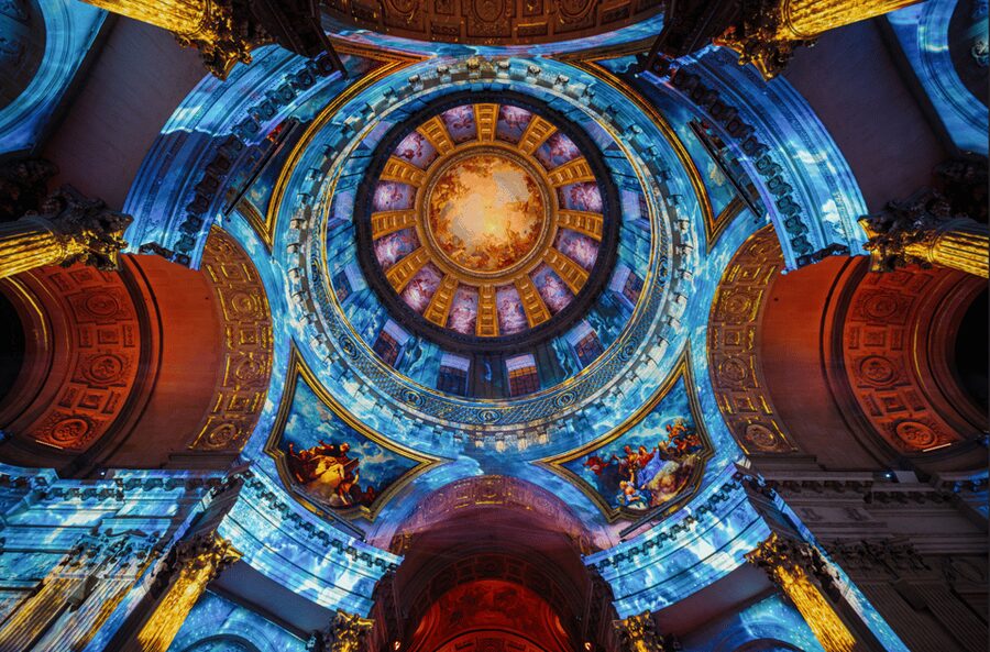 Paris: Aura Invalides Immersive Experience Entry Ticket - Inside the show: a three-part route that uses light to steer your attention
