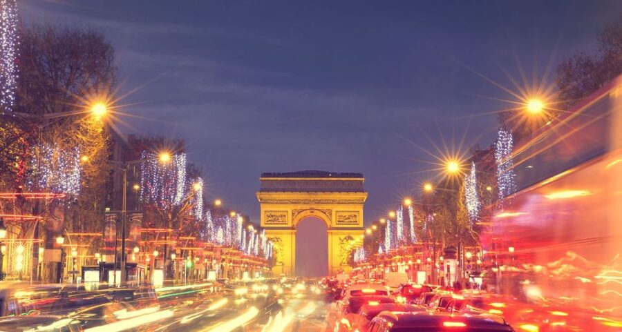 Paris: Bastille Day Special Evening Cruise - Service, Atmosphere, and the Realities of a Premium Night