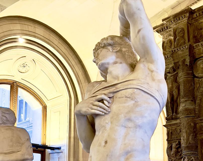 Paris: Best of the Louvre Museum Private Tour with Mona Lisa - Mona Lisa isn’t just a stop; it’s a method of looking