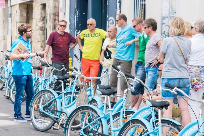 Paris Bike Tour Hidden Secrets in the Latin Quarter & Le Marais neighborhoods - Lunch at Marché Monge: eat local, then pedal on