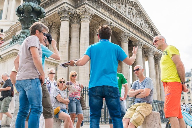 Paris Bike Tour Hidden Secrets in the Latin Quarter & Le Marais neighborhoods - Meeting at Fontaine Saint-Michel and timing your arrival