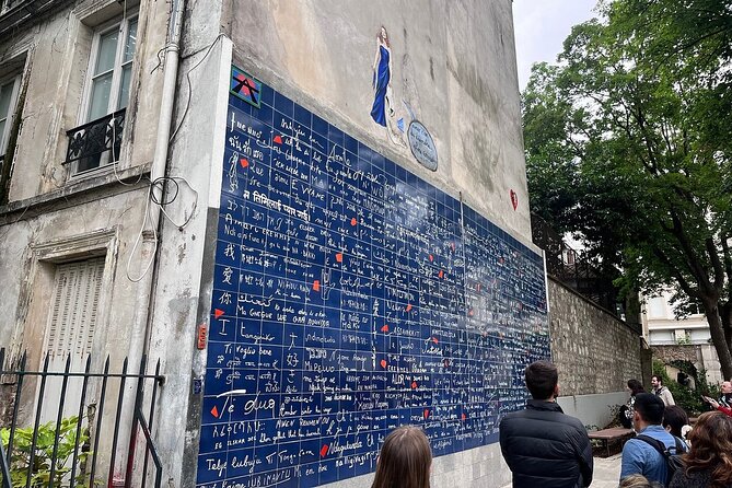 Paris Bites & Stories : A Tasty City Adventure with a Local - Rue Lepic and Le Café Deux Moulins: Amélie, Two Windmills, and Whipped Cream