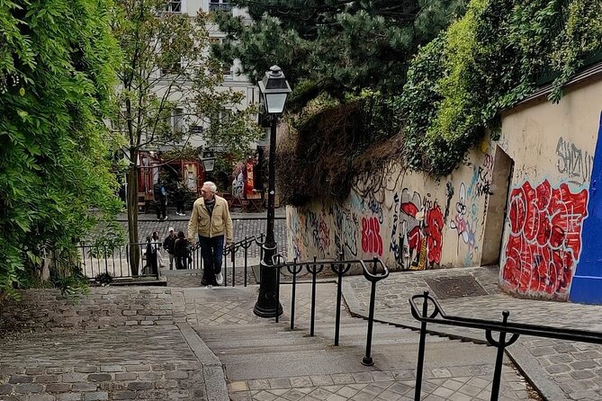 Paris Bites & Stories : A Tasty City Adventure with a Local - Le Mur des Je t’aime and the Proust-Linked Finish Near Place des Abbesses
