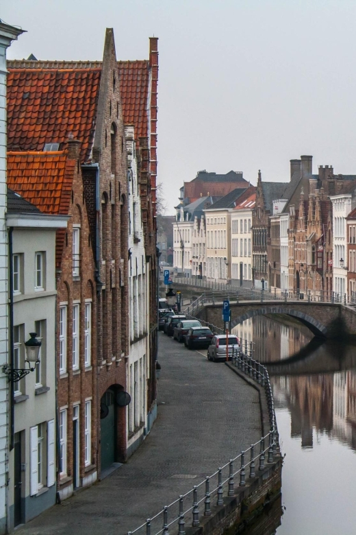 Paris: Brussels and Bruges Tour & Optional Chocolate Tasting - Brussels morning: starting with medieval drama at Saint-Michel and the Royal Galleries