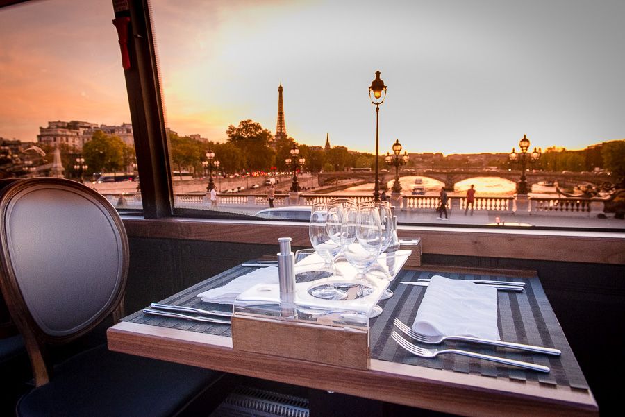 Paris: Bustronome Gourmet Lunch Tour - Meet at Charles de Gaulle–Étoile–Kléber: the Arc de Triomphe area as your starting line