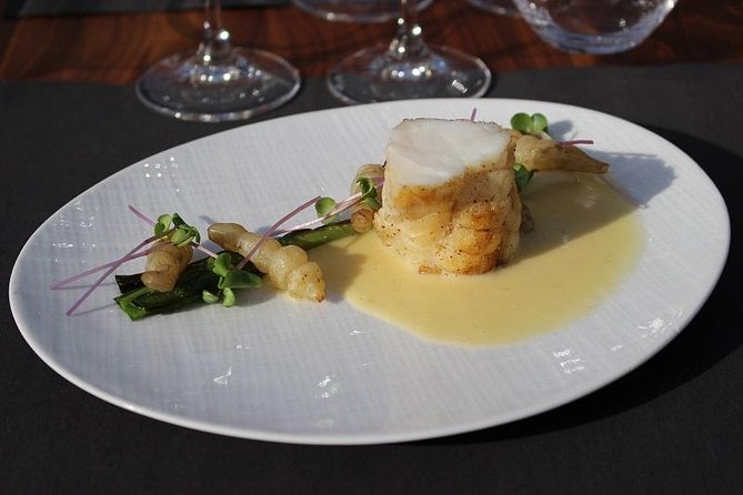 Paris Bustronome Gourmet Sightseeing Lunch on a Panoramic Bus - Key things that make this Bustronome lunch tour worth your time