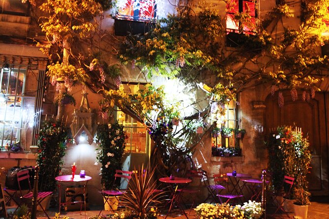 Paris by Night Walking Tour: Ghosts, Mysteries and Legends - Île de la Cité: The Roman Fortress Under Today’s City
