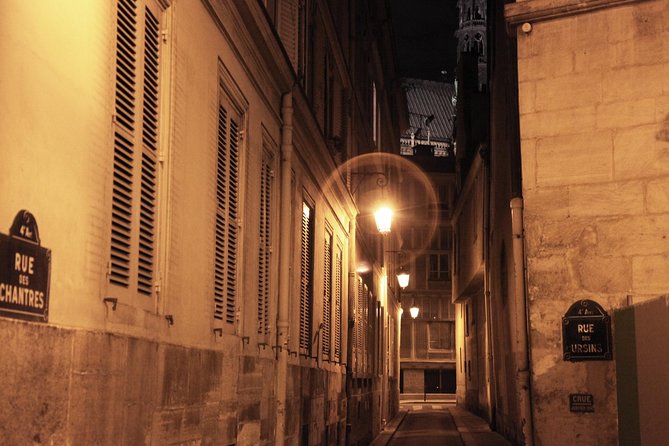 Paris by Night Walking Tour: Ghosts, Mysteries and Legends - Palais de Justice: Trials, Torture, and Crowd-Style Punishment
