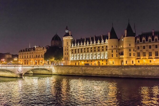 Paris by Night Walking Tour: Ghosts, Mysteries and Legends - Conciergerie and Marie Antoinette’s Imprisonment