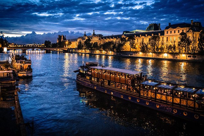 Paris By Night with Seine River Cruise and Roundtrip Luxury Transportation - A 7:30pm Paris Loop: why night sightseeing clicks