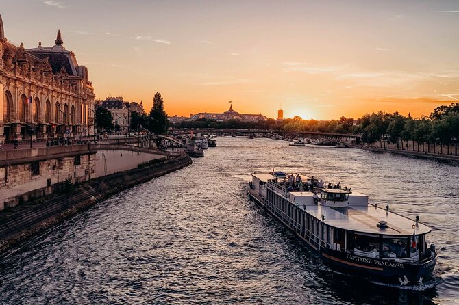Paris Capitaine Fracasse 3 Course Seine River Dinner Cruise - Key Things I’d Look For
