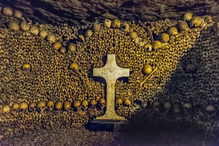 Paris: Catacombs Restricted Access Tour - Practical planning: what to wear and bring
