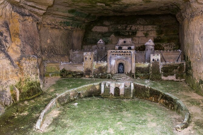 Paris Catacombs Tour with Restricted Areas - Who should book this restricted-area Catacombs tour
