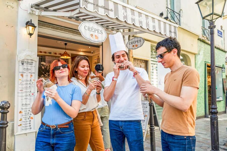 Paris: Champagne and Oysters Food Tour - Street Food Break: Crispy Falafel in Paris