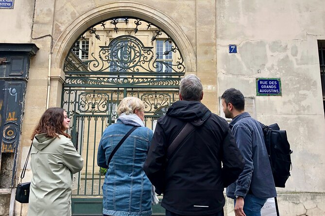 Paris Champagne & Food Tour with Tastings in Saint-Germain - The Champagne tastings and pairings: what you’re really paying for