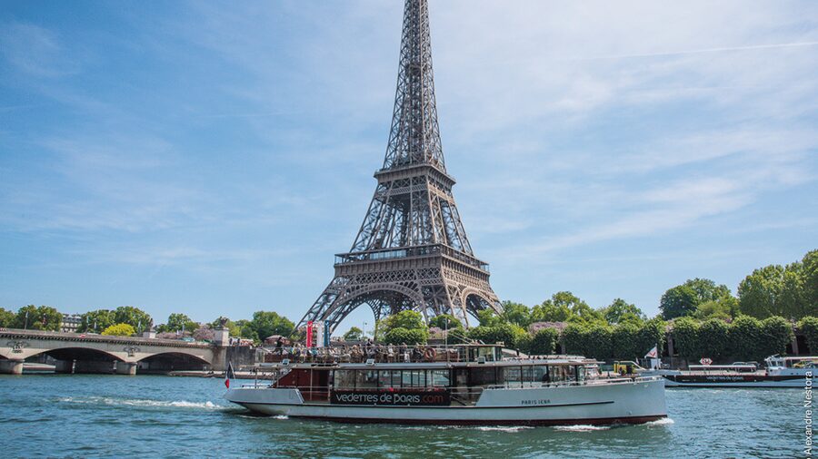 Paris: Champagne Tasting Cruise Departure from Eiffel Tower - A front-row Champagne lesson on the Seine