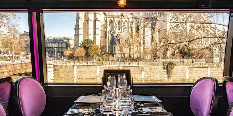 Paris: Champs Elysées Bus Toqué w/Lunch & Glass of Champagne - Price and value: how $101 stacks up for what’s included