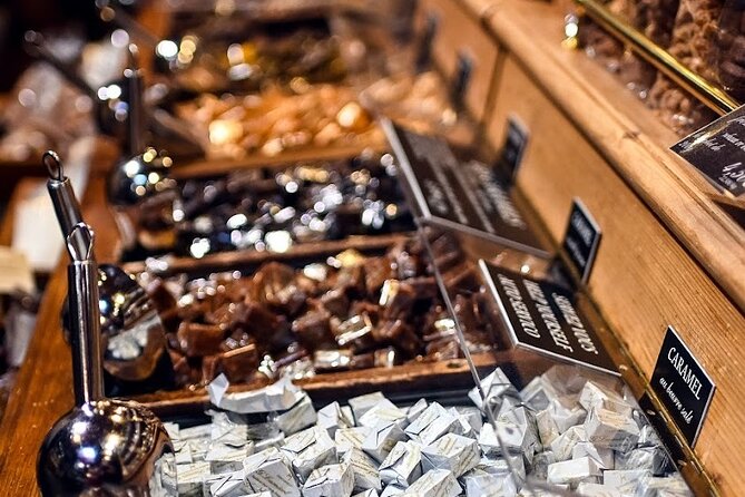 Paris Chocolate, Macaron & Pastry Food Tour: 10 Gourmet Tastings - Guide Style and Neighborhood Storytelling (Names You’ll Hear)