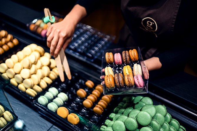 Paris Chocolate, Macaron & Pastry Food Tour: 10 Gourmet Tastings - Your 10 Tastings: What’s Typically on the Menu
