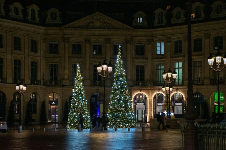 Paris Christmas Lights Walking Tour with Local Guide - Tuileries Garden Glow: Walking the Lighted Axis Without the Rush