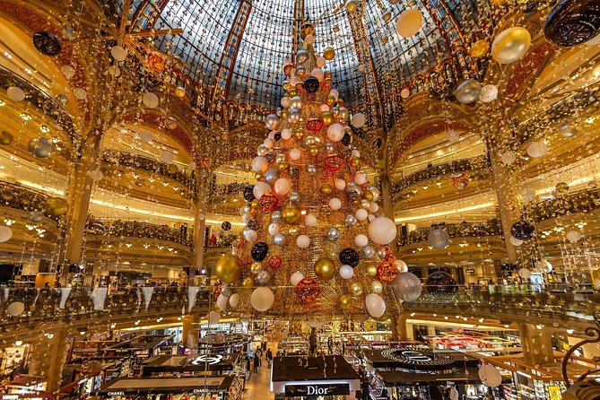 Paris Christmas Tour with a Local Guide: Custom & Private - Stop 2: The Christmas Market Near Notre Dame Plus Your Included Warm Cup
