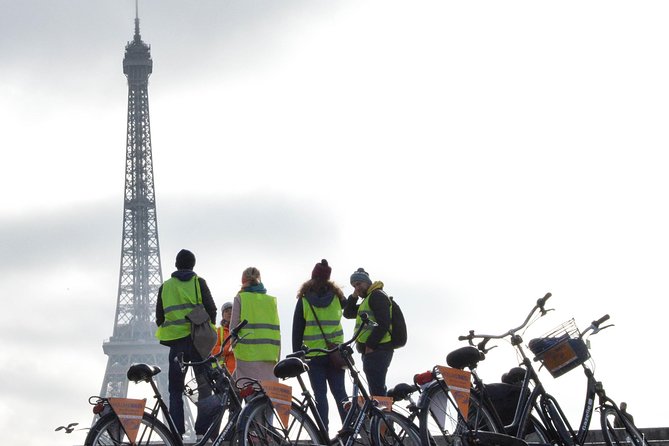 Paris: City Bike Tour on a Dutch Bike - Place de la Concorde: Big Square Energy and the Luxor Obelisk