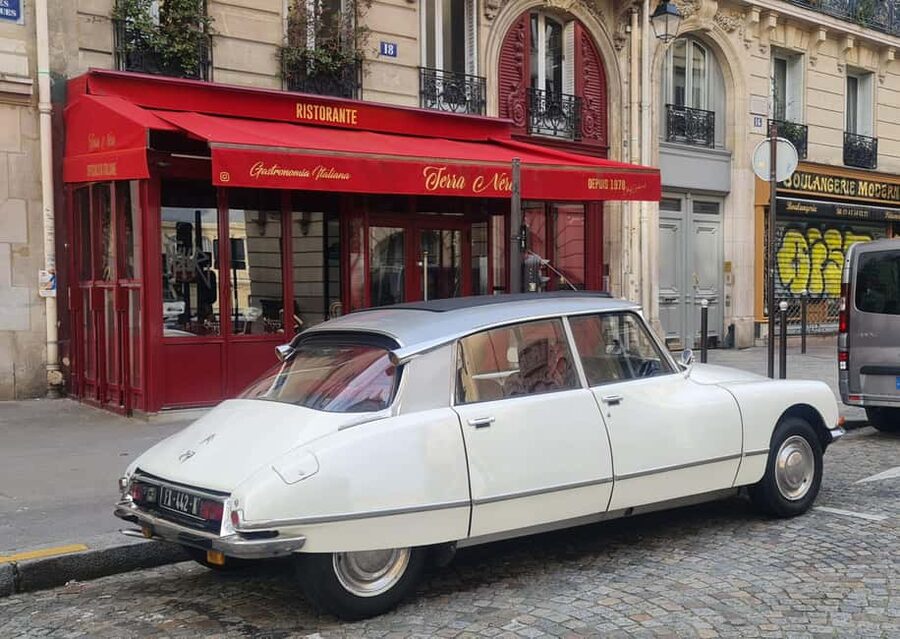 Paris: City Discovery Tour by Vintage Citroën DS Car - Invalides to Orsay: the Paris you feel on the left bank
