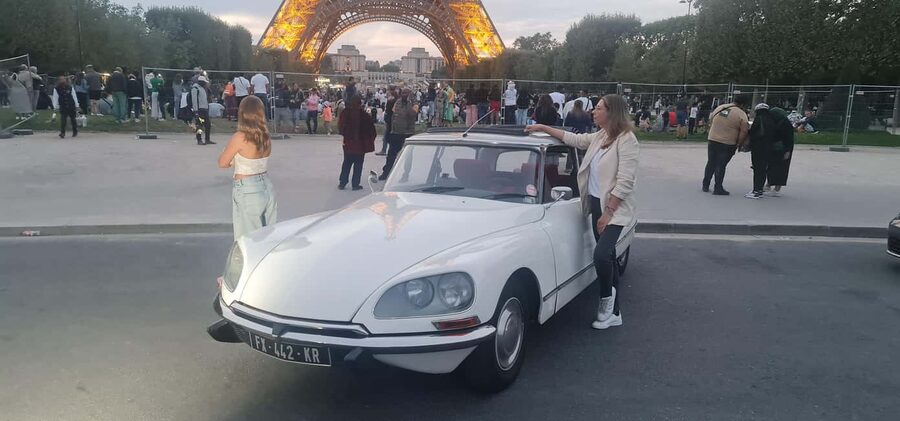 Paris: City Discovery Tour by Vintage Citroën DS Car - Sacré-Cœur and Montmartre viewpoint time: the ride that feels like a reward