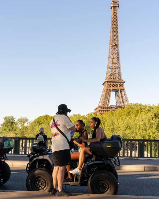 Paris: City Highlights Guided Quad Tour - Eiffel Tower Stop: A Quick Pause That Makes the Photos Easier